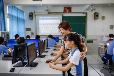 云南省曲靖農業學校計算機網絡技術專業 聚焦計算機網絡的安裝與維護